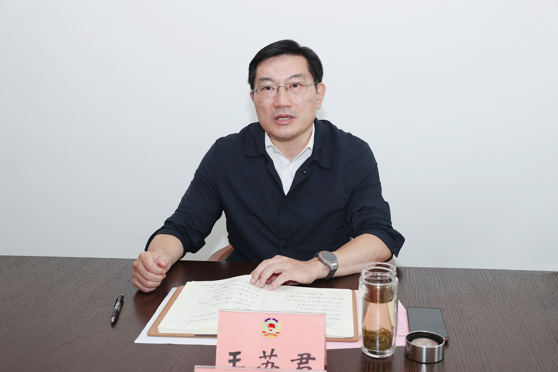 王主席特写(小于10M）2.jpg