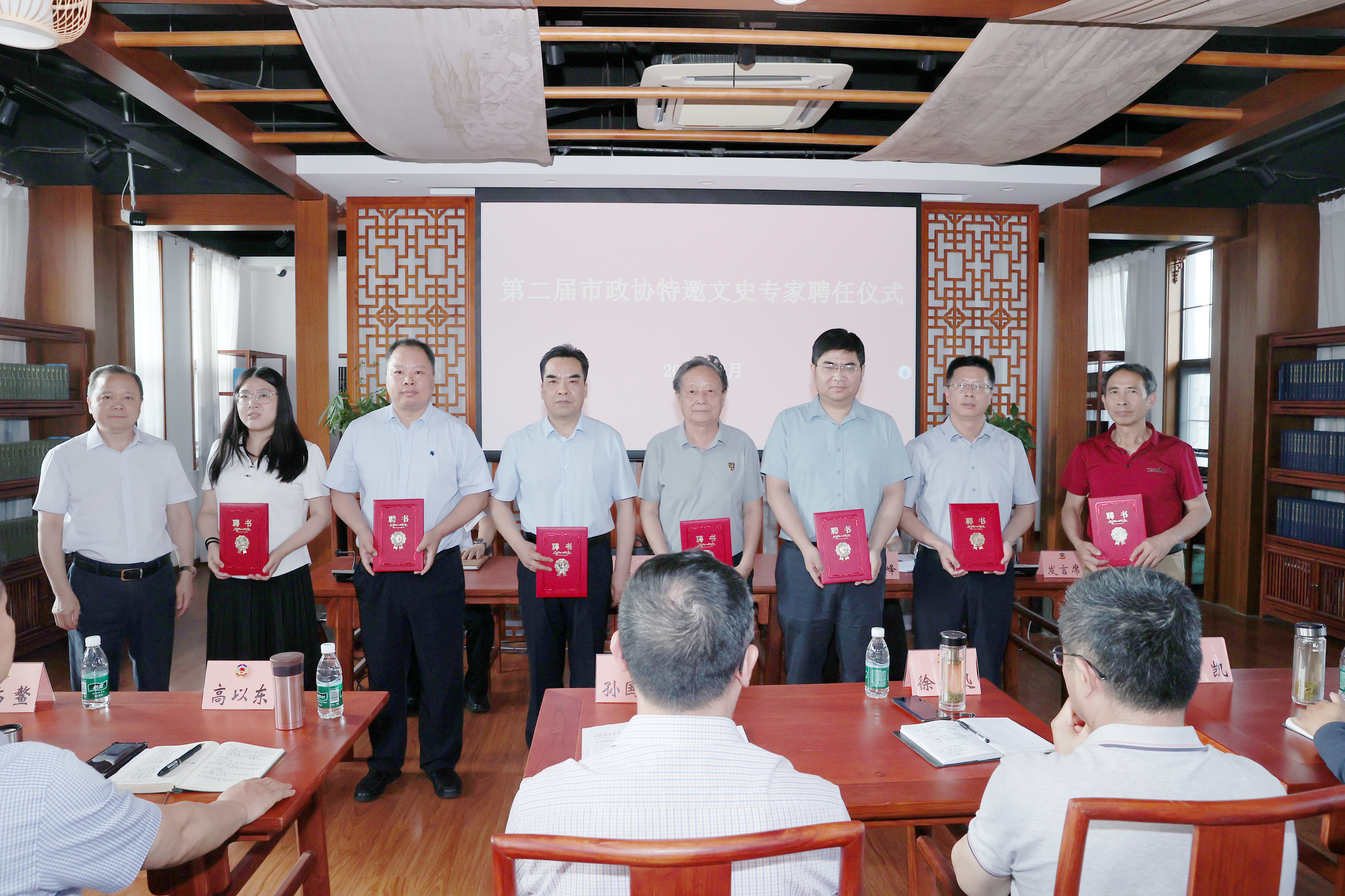 合影1.jpg