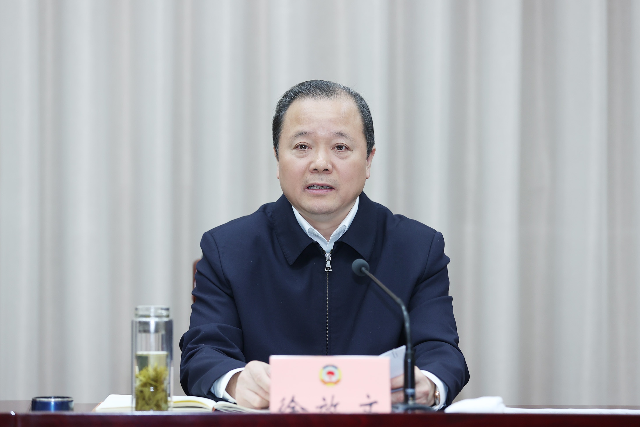 徐主席特写(小于10M)_副本.jpg 徐主席特写(小于10M)_副本.jpg