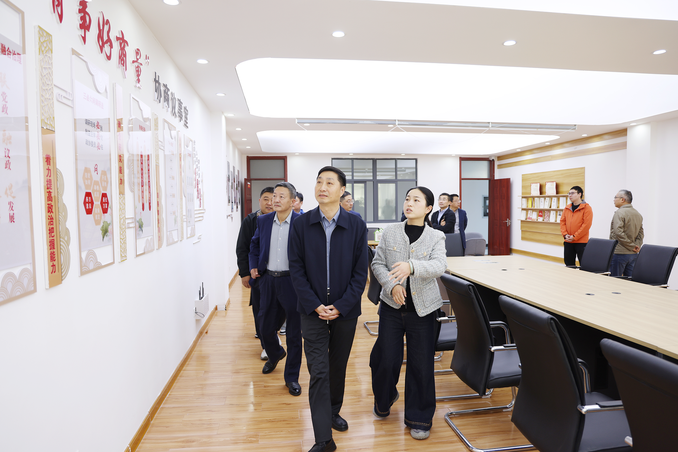 3-2025.10.24看委员工作室.png 3-2025.10.24看委员工作室.png